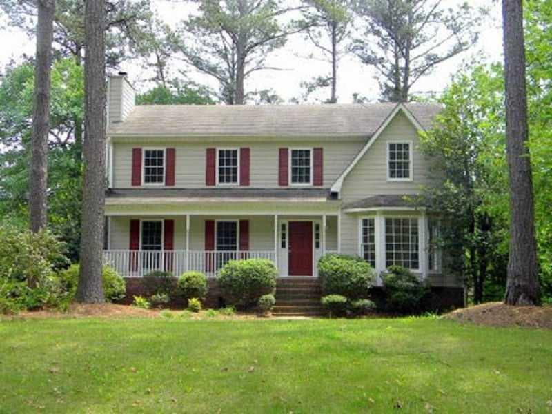 5 bedroom, 2,304 sq ft single family residence sold at 4808 Woodspring Drive, Marietta, GA 30066