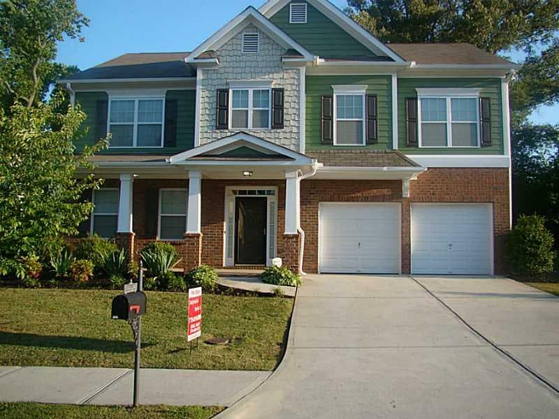 4 bedroom, 2,984 sq ft single family residence sold at 6410 Stonelake Drive, Atlanta, GA 30331