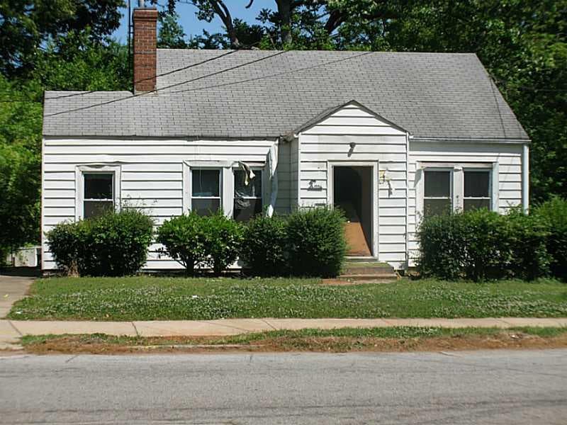3 bedroom, 948 sq ft single family residence sold at 1556 Langston Avenue, Atlanta, GA 30310