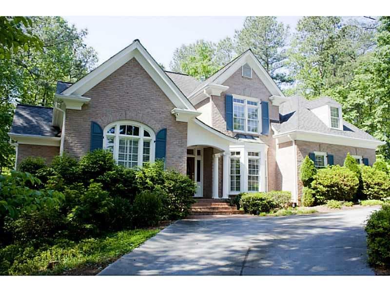 5 bedroom single family residence sold at 900 Tiverton Lane, Alpharetta, GA 30022