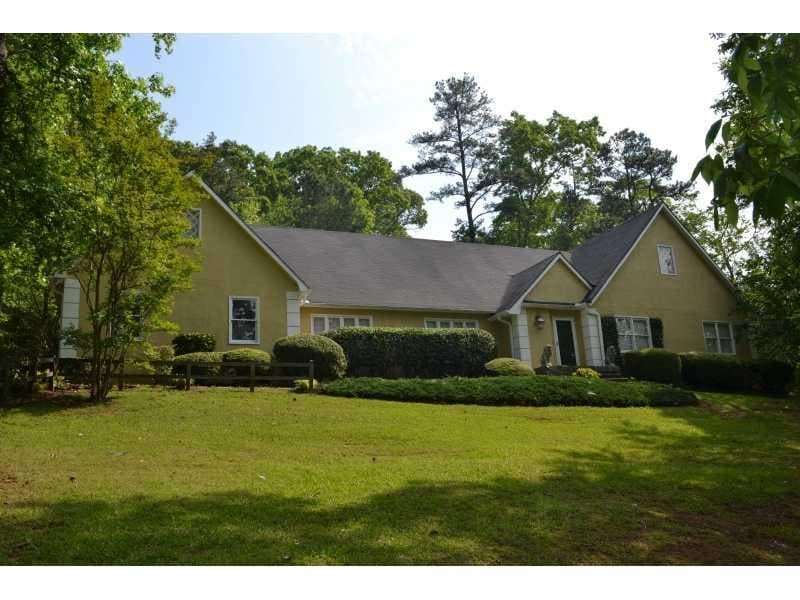 6 bedroom, 3,272 sq ft single family residence sold at 231 Breeze Hill Lane, Canton, GA 30114