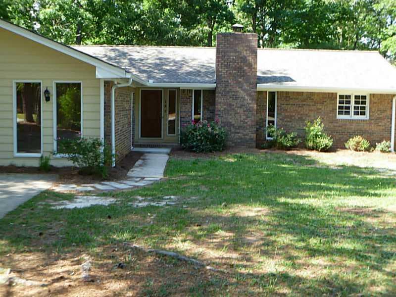 185 Sequoyah Drive, Alpharetta, GA 30004 — most recent listing photo