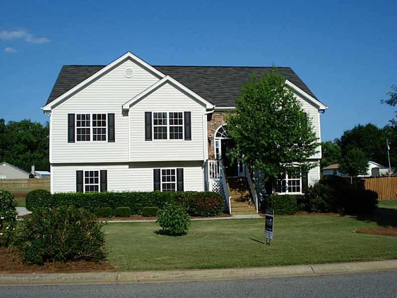 72 Kiley Drive, Hoschton, GA 30548 — most recent listing photo