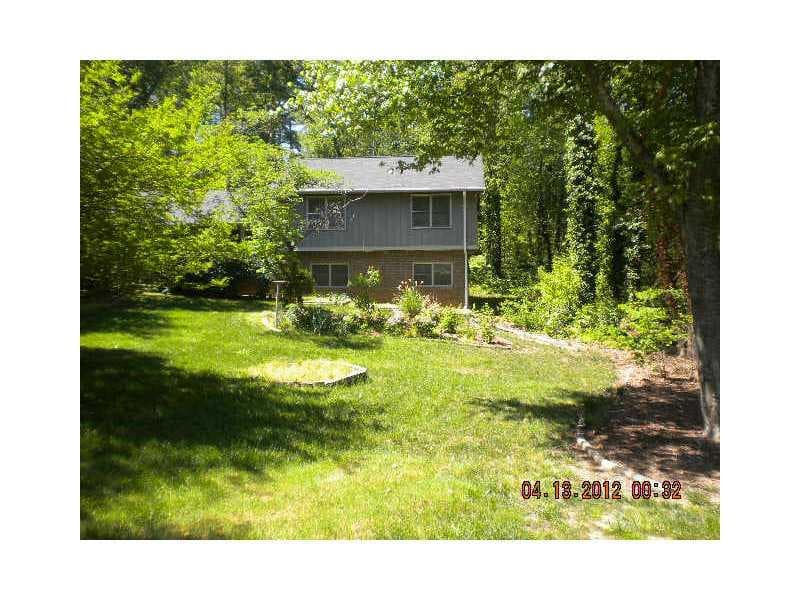 4 bedroom, 2,614 sq ft single family residence sold at 3750 Creekstone Way, Marietta, GA 30068