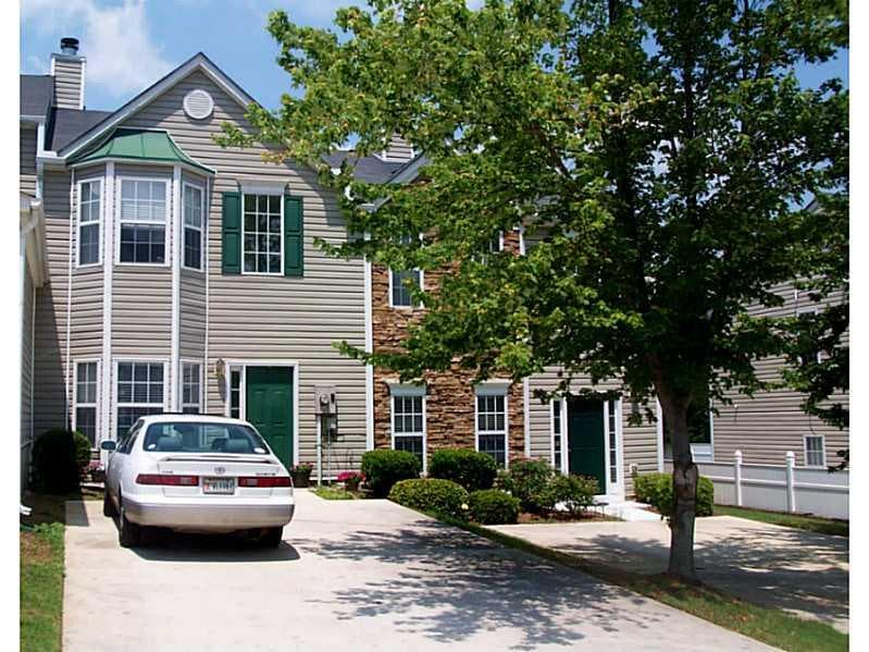 2 bedroom, 1,216 sq ft townhouse sold at 4921 Oak Meadow Lane 0000, Oakwood, GA 30566