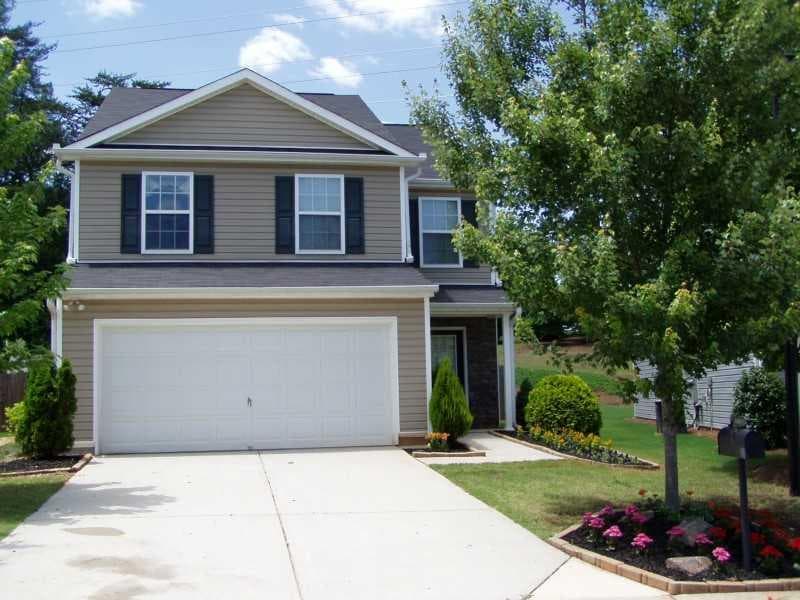3 bedroom, 1,732 sq ft single family residence sold at 2335 Mayfair Drive, Cumming, GA 30040