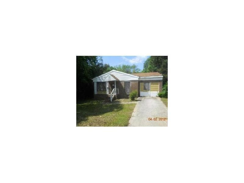 3 bedroom single family residence sold at 1969 College Street, Macon, GA 31201