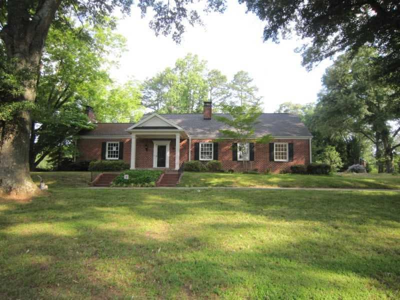 410 Dixon Road, Gainesville, GA 30501 — most recent listing photo