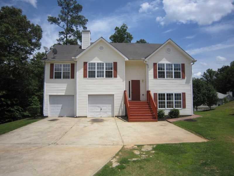 4 bedroom single family residence sold at 3721 Valley Creek Drive, Flowery Branch, GA 30543