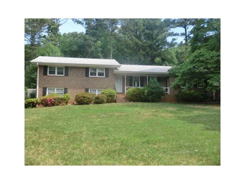 3 bedroom, 1,888 sq ft single family residence sold at 1153 LINCOLN Drive, Marietta, GA 30066