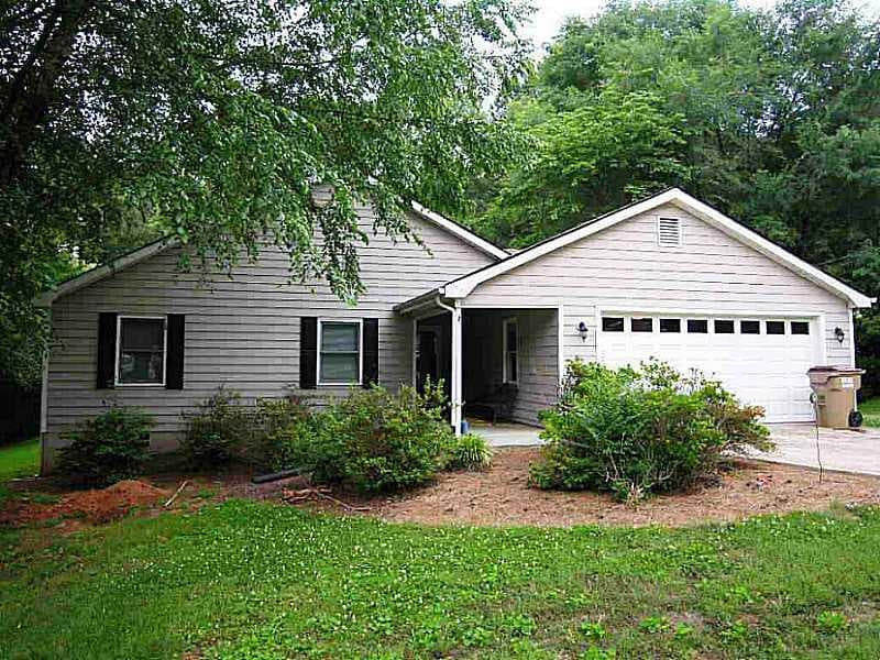 8930 Bridgewater Drive, Gainesville, GA 30506 — most recent listing photo
