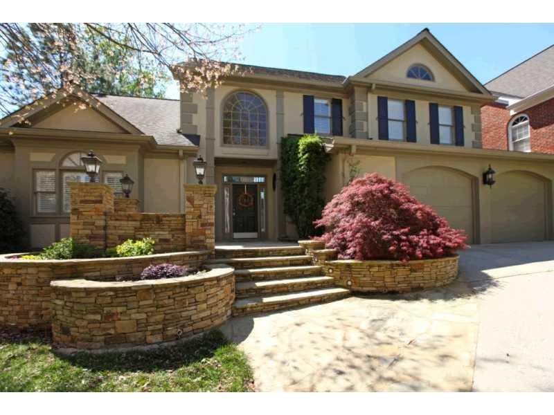 4 bedroom, 3,202 sq ft single family residence sold at 1039 Lenox Crest, Atlanta, GA 30324