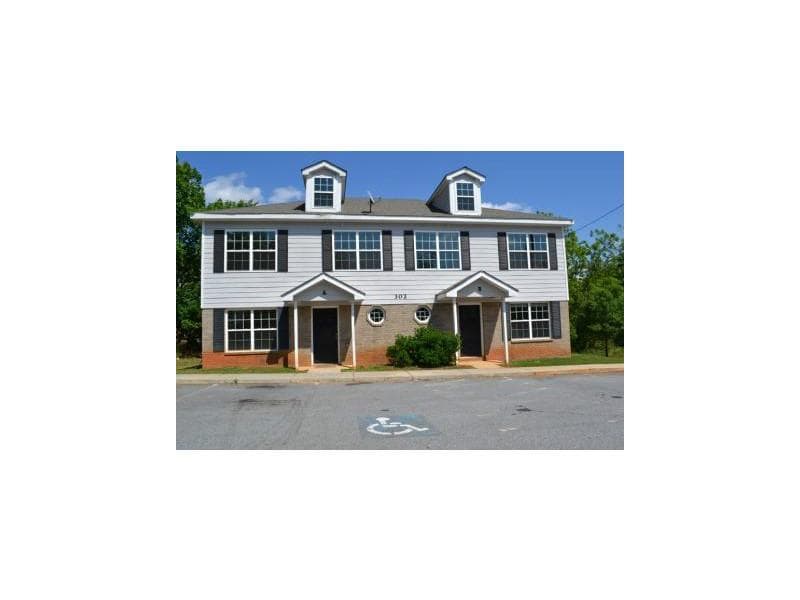 1,472 sq ft duplex sold at 302 Taylor Court, Social Circle, GA 30025