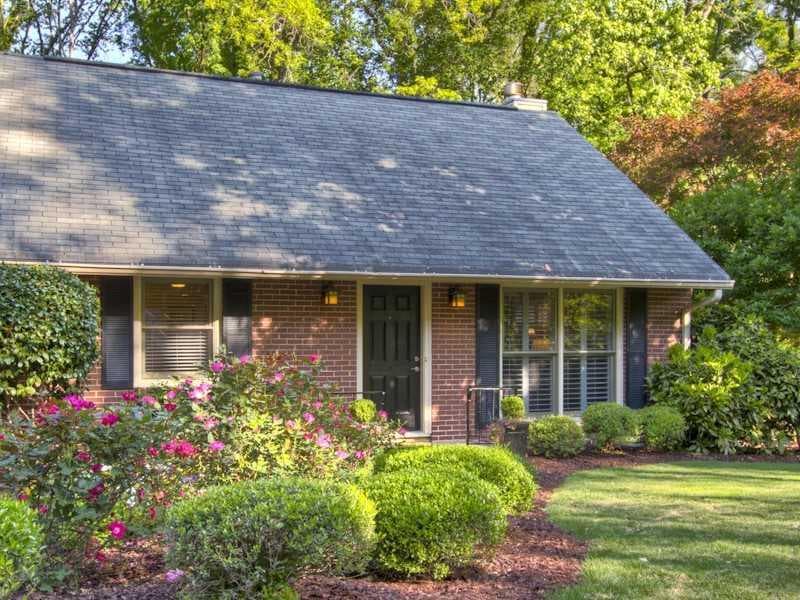 3 bedroom single family residence sold at 2682 Ridgemore Road, Atlanta, GA 30318