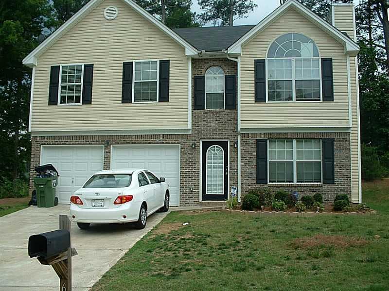 4 bedroom single family residence sold at 650 Escalade, College Park, GA 30249