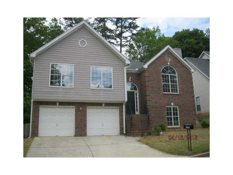4 bedroom, 2,556 sq ft single family residence sold at 4064 Brookside Manor Drive, Tucker, GA 30084