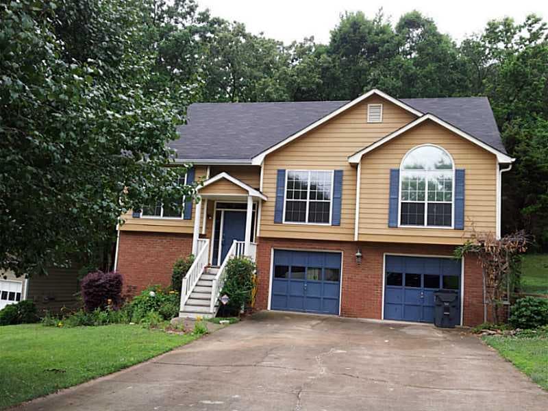 3 bedroom, 1,500 sq ft single family residence sold at 5650 Princeton Oaks Drive, Sugar Hill, GA 30518