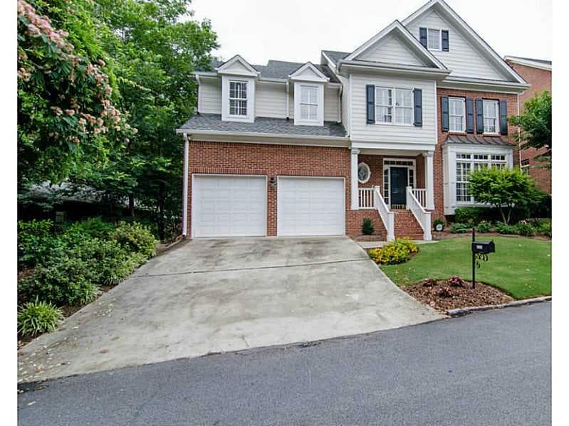 3 bedroom, 3,300 sq ft single family residence sold at 2273 Matthews Street, Atlanta, GA 30319
