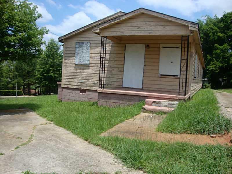 4 bedroom, 800 sq ft single family residence sold at 12 Brown Avenue, Atlanta, GA 30315