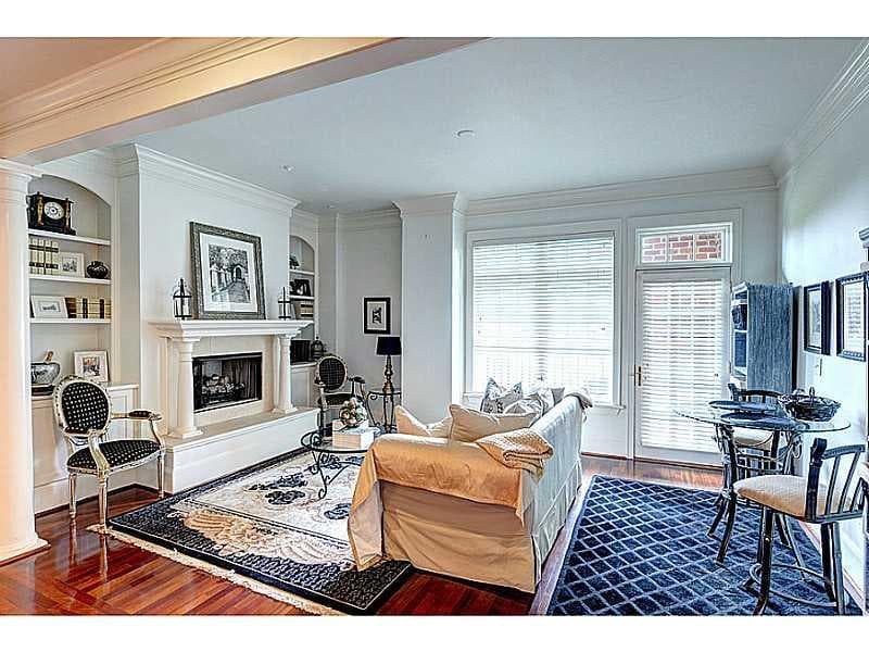 2 bedroom, 1,385 sq ft condominium sold at 77 Peachtree Place 401, Atlanta, GA 30309