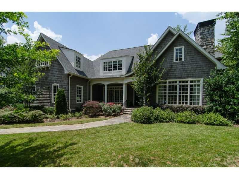 6 bedroom, 5,811 sq ft single family residence sold at 1045 Nawench Drive, Atlanta, GA 30327
