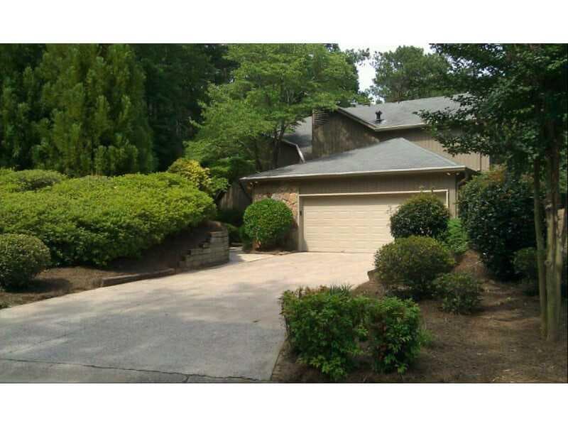 3812 Glengarry Way, Roswell, GA 30075 — most recent listing photo