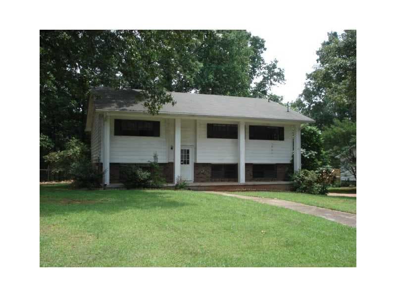 4132 MACDUFF Drive, Douglasville, GA 30135 — most recent listing photo