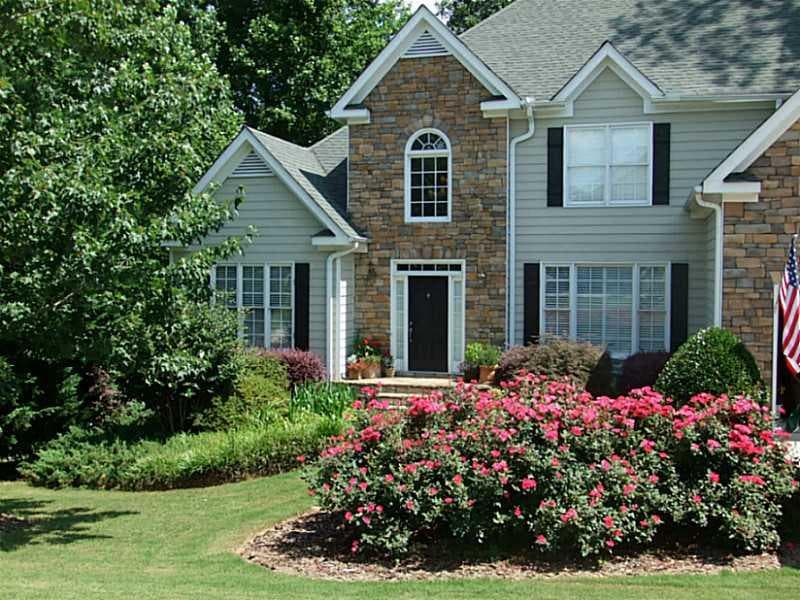4 bedroom, 3,513 sq ft single family residence sold at 6730 Ulster Court, Alpharetta, GA 30005