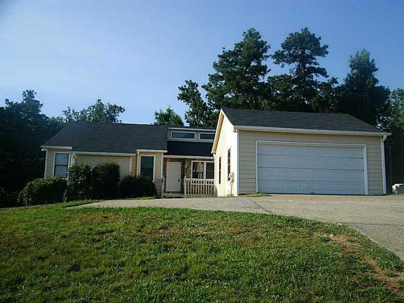 5285 CASCADE HILLS Circle, Atlanta, GA 30331 — most recent listing photo