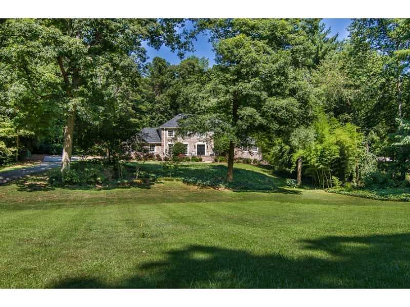 5 bedroom, 3,566 sq ft single family residence sold at 5655 Lake Island Drive, Atlanta, GA 30327