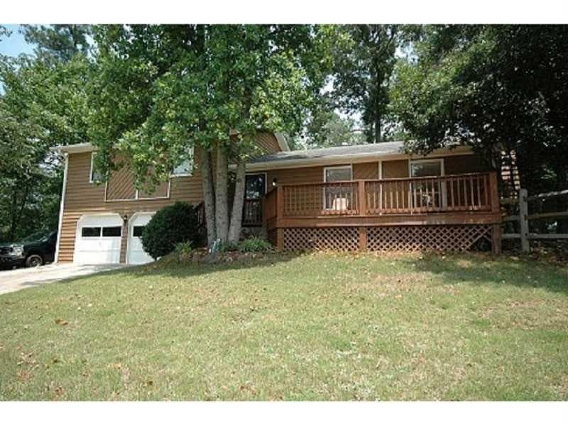 4 bedroom, 2,212 sq ft single family residence sold at 2151 KEMP Road, Marietta, GA 30066