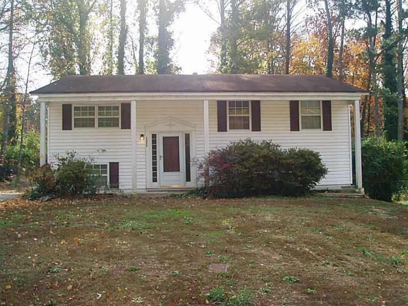 6 bedroom single family residence sold at 1311 Heather Circle, Riverdale, GA 30296