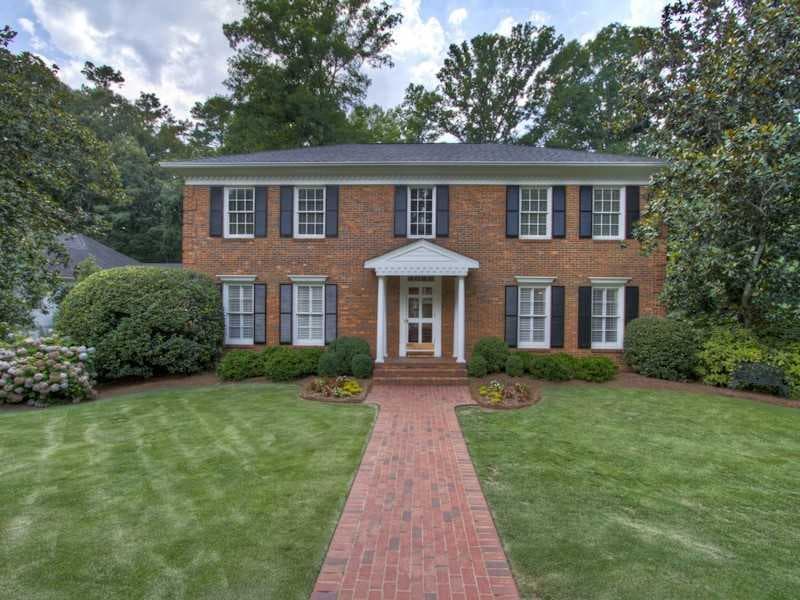 4 bedroom single family residence sold at 3388 W Paces Ferry Court, Atlanta, GA 30327