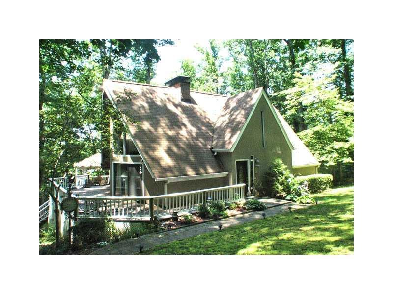 3 bedroom single family residence sold at 2206 Lake Ridge Terrace, Lawrenceville, GA 30043