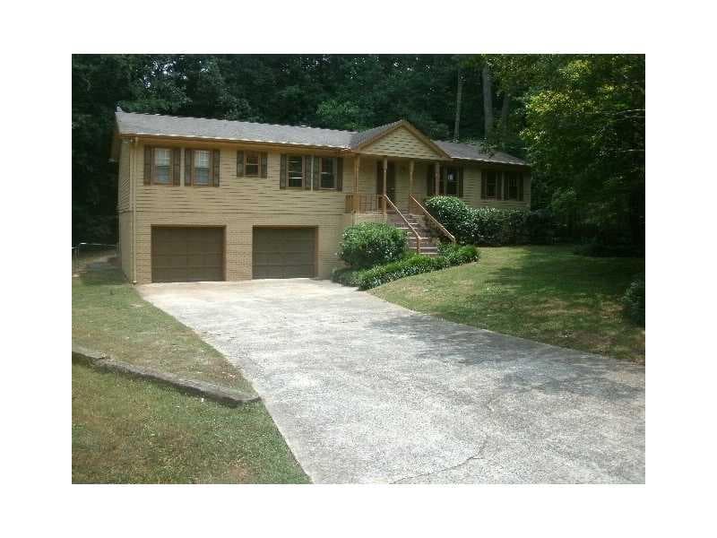 3 bedroom, 1,647 sq ft single family residence sold at 2490 COTTONWOOD Drive, Marietta, GA 30066