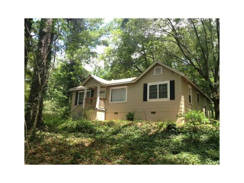 3 bedroom, 1,090 sq ft single family residence sold at 2996 Humphries Drive, Atlanta, GA 30354