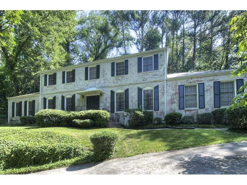 6 bedroom, 3,532 sq ft single family residence sold at 3635 Cloudland Drive, Atlanta, GA 30327