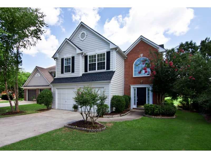 1195 Crabapple Lake Circle, Roswell, GA 30076 — most recent listing photo