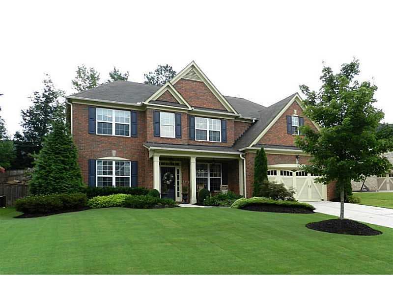 5 bedroom, 2,950 sq ft single family residence sold at 4950 Cheltenham Place, Cumming, GA 30041