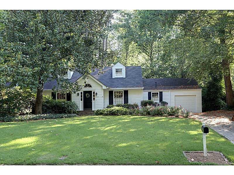 3 bedroom, 1,820 sq ft single family residence sold at 2523 Ridgewood Road, Atlanta, GA 30318