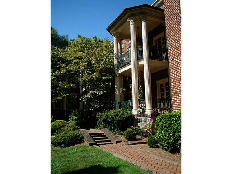 1017 Saint Charles Avenue B, Atlanta, GA 30306 — most recent listing photo
