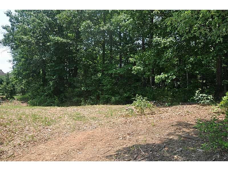 single family residence sold at 105 Tamarisk Drive, Atlanta, GA 30342