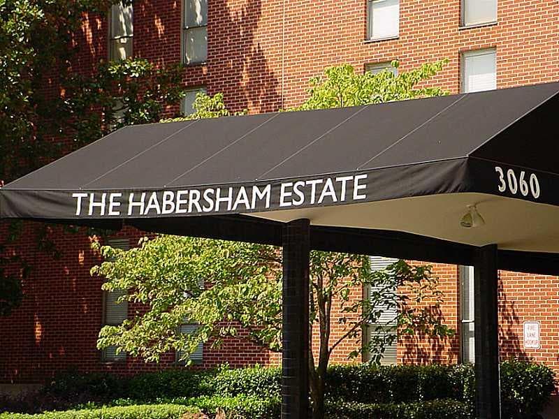 2 bedroom, 912 sq ft condominium sold at 3060 Pharr Court 401, Atlanta, GA 30305