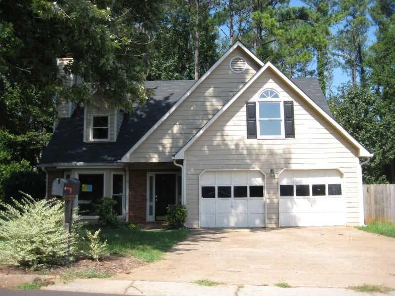 3 bedroom, 1,709 sq ft single family residence sold at 1325 Yorktown Drive, Lawrenceville, GA 30043