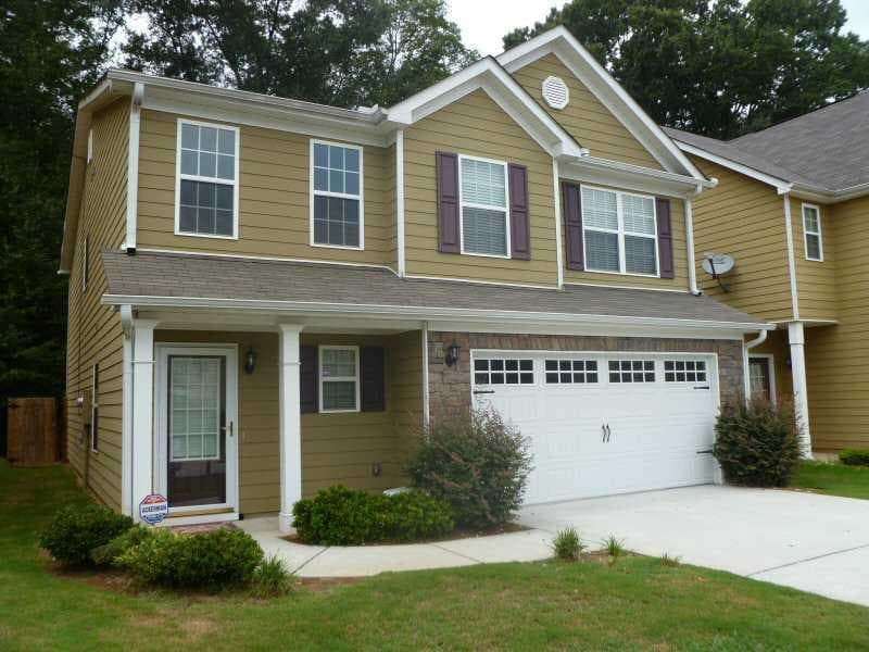 4 bedroom, 2,557 sq ft single family residence sold at 2181 Capella Circle, Atlanta, GA 30331