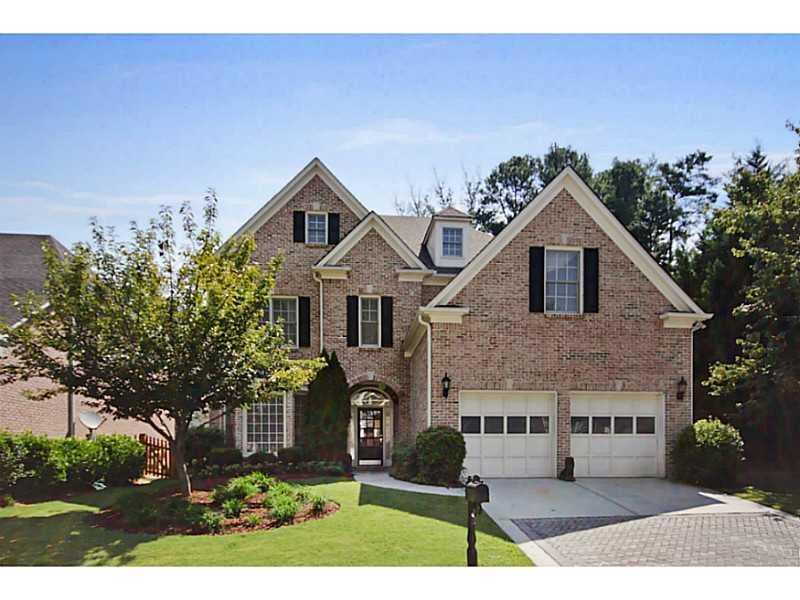 4 bedroom, 3,062 sq ft single family residence sold at 3217 Windsor Lake Drive, Atlanta, GA 30319