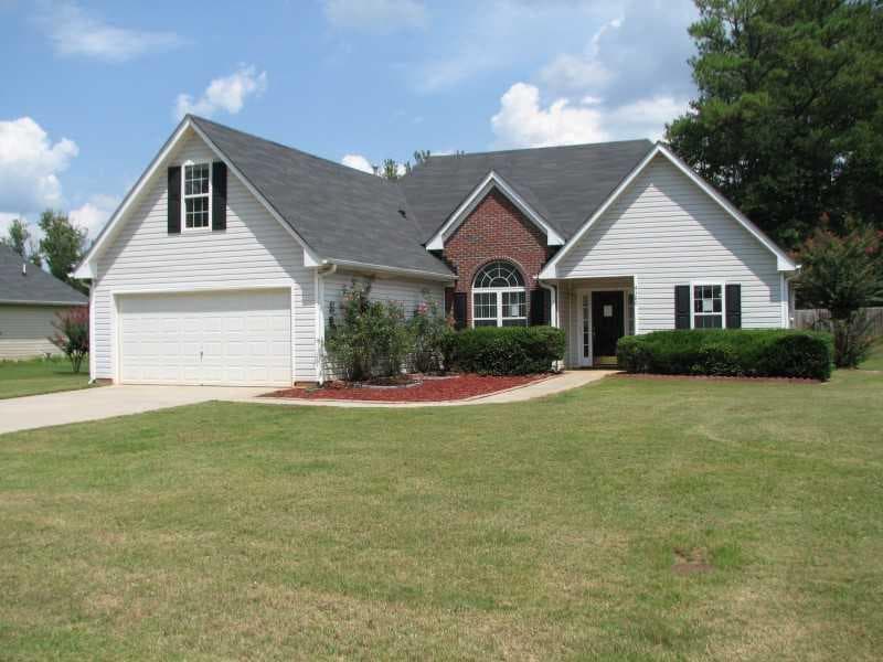 4380 Summit Heights Drive, Snellville, GA 30039 — most recent listing photo