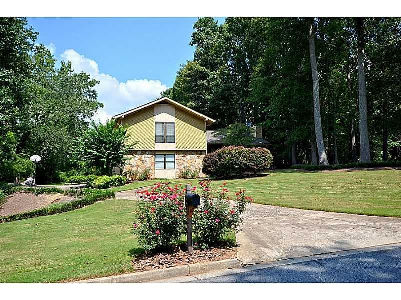 205 Thistlewood Lane, Roswell, GA 30075 — most recent listing photo