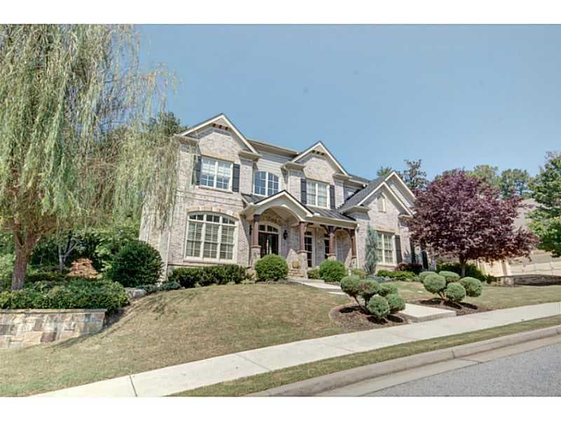 5 bedroom, 4,659 sq ft single family residence sold at 5014 Oakhurst Walk, Atlanta, GA 30338