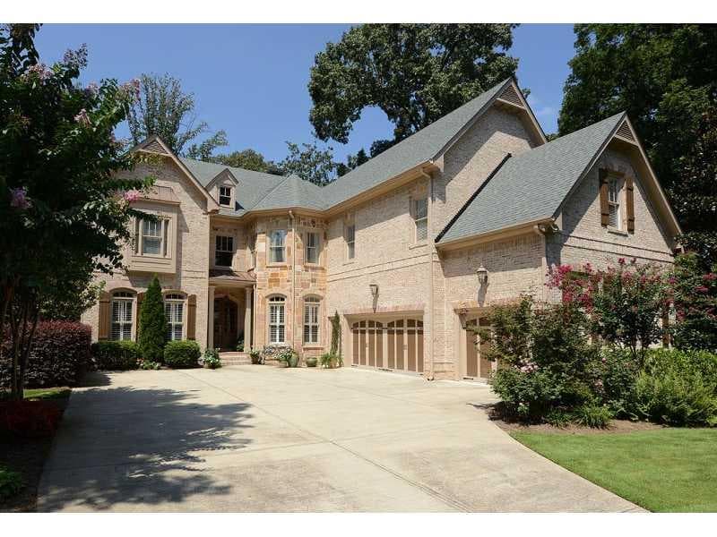 6 bedroom, 4,407 sq ft single family residence sold at 3142 Ashford Dunwoody Road, Atlanta, GA 30319